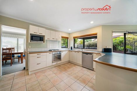 Photo of property in 9 Millisle Place, East Tamaki Heights, Auckland, 2016