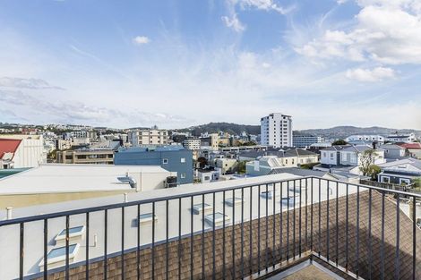 Photo of property in 13/37 Majoribanks Street, Mount Victoria, Wellington, 6011