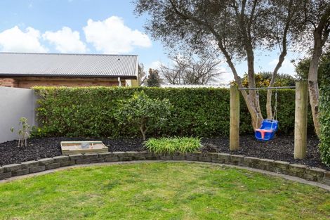 Photo of property in 28 Somerton Drive, Huntington, Hamilton, 3210