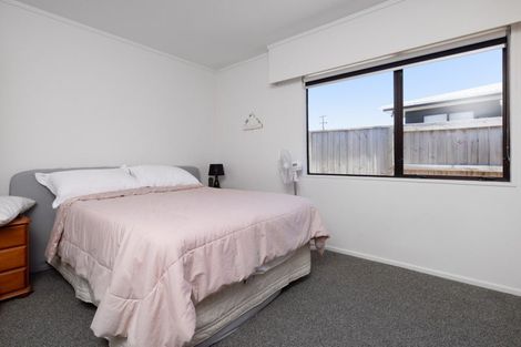 Photo of property in 19 Macloughlin Drive, Te Puke, 3119
