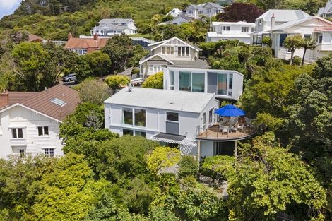 Photo of property in 15 Wadestown Road, Wadestown, Wellington, 6012