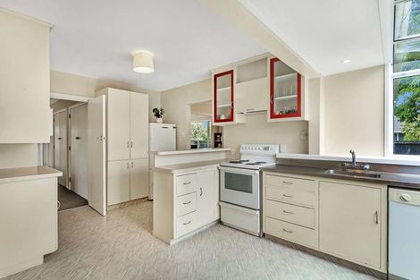 Photo of property in 1 Sevenoaks Drive, Bryndwr, Christchurch, 8053