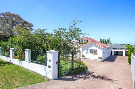 Photo of property in 6 Parker Avenue, New Lynn, Auckland, 0600
