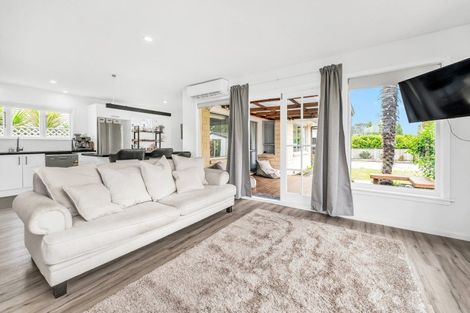 Photo of property in 5 Greenhaven Drive, Burwood, Christchurch, 8083