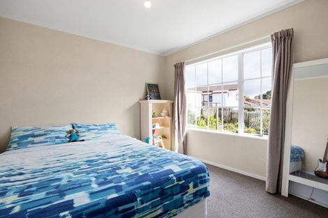 Photo of property in 18 Dixon Road, Fitzroy, Hamilton, 3206