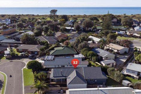 Photo of property in 32 Webb Place, Papamoa Beach, Papamoa, 3118