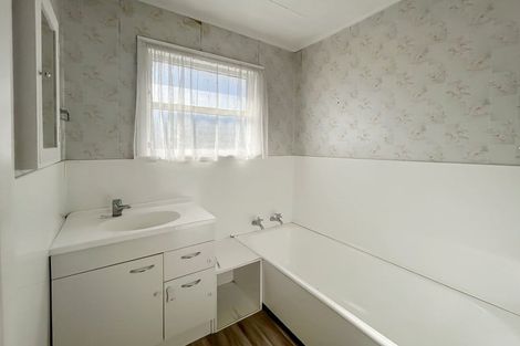 Photo of property in 8 Anakiwa Street, Kelvin Grove, Palmerston North, 4414