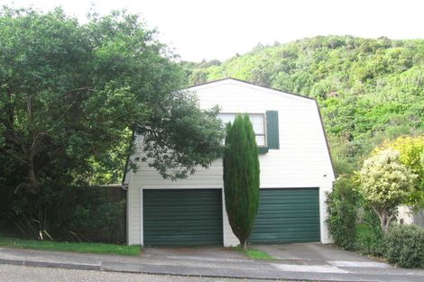 Photo of property in 64 Amapur Drive, Khandallah, Wellington, 6035