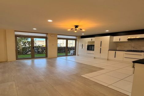 Photo of property in 8 Reins Road, Takanini, 2112