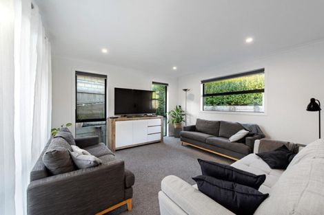 Photo of property in 205 Ballintoy Park Drive, Welcome Bay, Tauranga, 3175