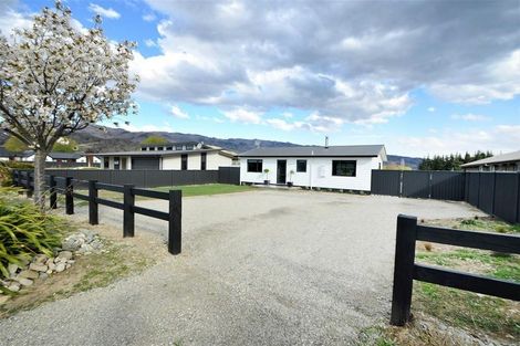 Photo of property in 46 Perriam Place, Mount Pisa, Cromwell, 9383