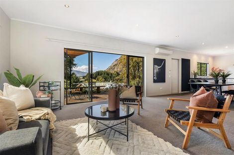 Photo of property in 47 Mcchesney Road, Arthurs Point, Queenstown, 9371