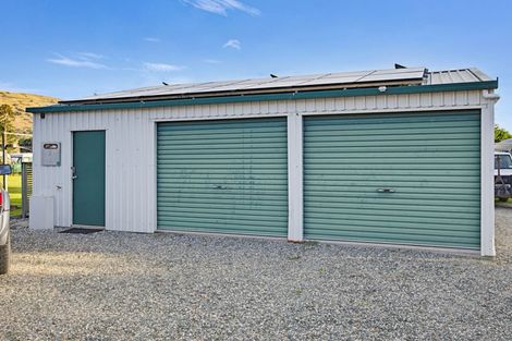 Photo of property in 8 Westoe Street, Waikaia, 9778