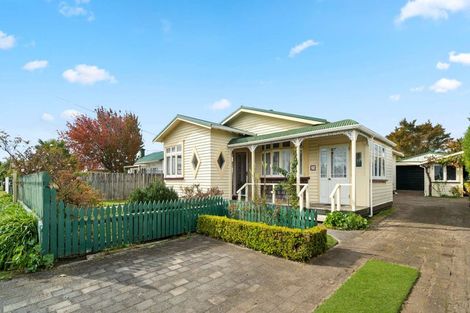 Photo of property in 10 Corlett Street, Utuhina, Rotorua, 3015