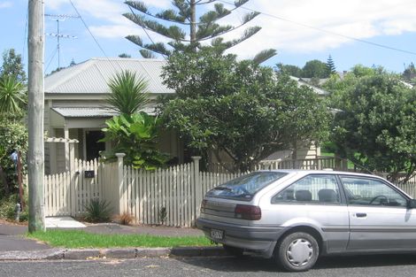 Photo of property in 43a Ewen Alison Avenue, Devonport, Auckland, 0624