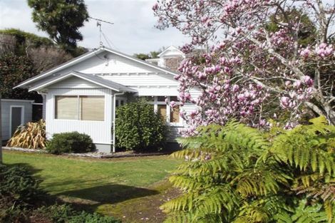Photo of property in 105 Fulford Street, New Plymouth, 4310
