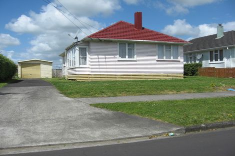 Photo of property in 44 Arimu Road, Papakura, 2110