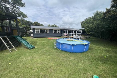 Photo of property in 11 Taihiki Road, Clarks Beach, 2122