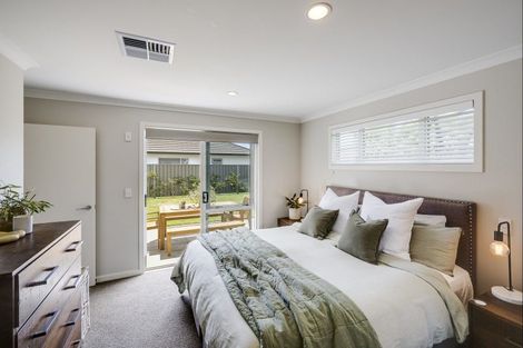 Photo of property in 17 Aoraki Road, Poraiti, Napier, 4112