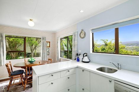 Photo of property in 6 Westra View, Tawa, Wellington, 5028