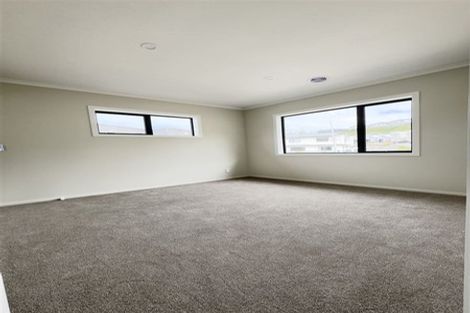 Photo of property in 4 Swinton Place, Churton Park, Wellington, 6037