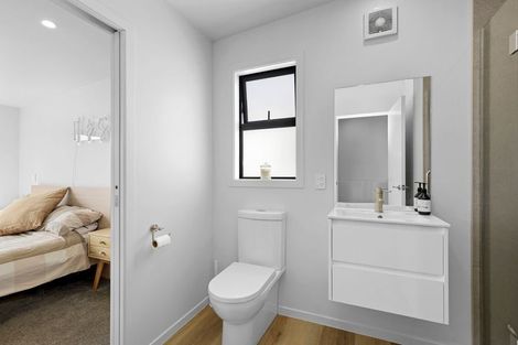 Photo of property in 8/489 Riverside Drive, Fairfield, Lower Hutt, 5011