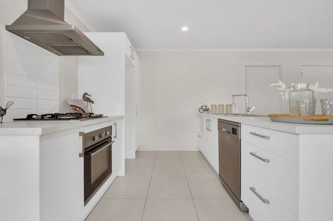 Photo of property in 30 North Ridge Drive, Rototuna North, Hamilton, 3210