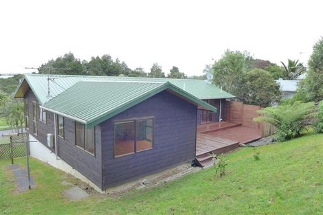 Photo of property in 8 Chardon Place, Henderson, Auckland, 0612
