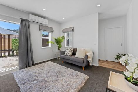 Photo of property in 6a Elm Street, Ebdentown, Upper Hutt, 5018