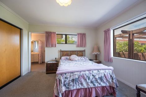 Photo of property in 21 Reeves Street, Stoke, Nelson, 7011