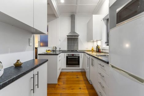 Photo of property in 8 Westmere Crescent, Westmere, Auckland, 1022