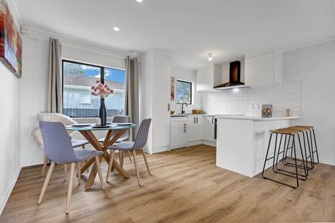 Photo of property in 1/17 Kent Road, Manurewa, Auckland, 2102