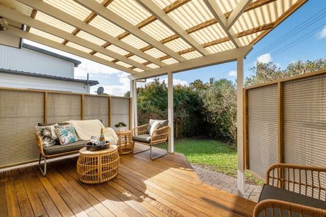 Photo of property in 1/137 Nile Road, Milford, Auckland, 0620