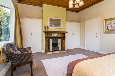 Photo of property in 11 Glenross Street, Glenross, Dunedin, 9011