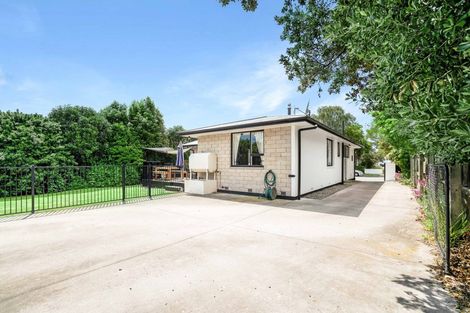 Photo of property in 27 Jenkins Avenue, Redwood, Christchurch, 8051