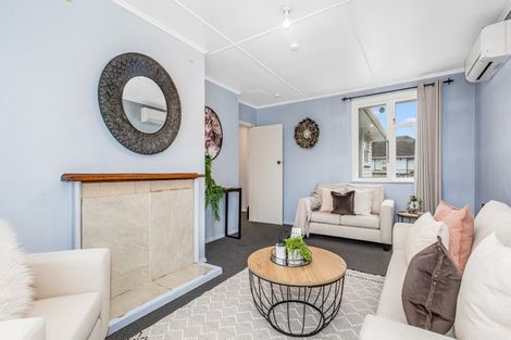 Photo of property in 12 Cornwall Crescent, Cannons Creek, Porirua, 5024