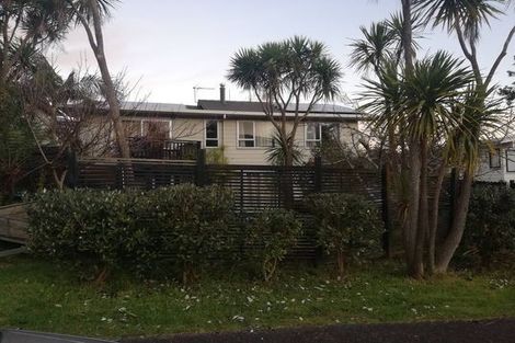 Photo of property in 57 Lavery Place, Sunnynook, Auckland, 0632