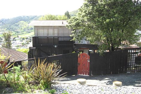 Photo of property in 35 Thompson Terrace, Toi Toi, Nelson, 7010