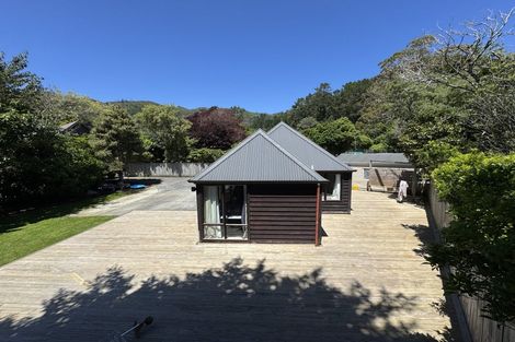 Photo of property in 18a Kamahi Street, Stokes Valley, Lower Hutt, 5019