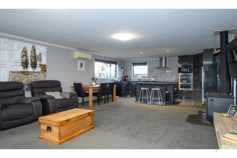 Photo of property in 215a High Street, Waimate, 7924