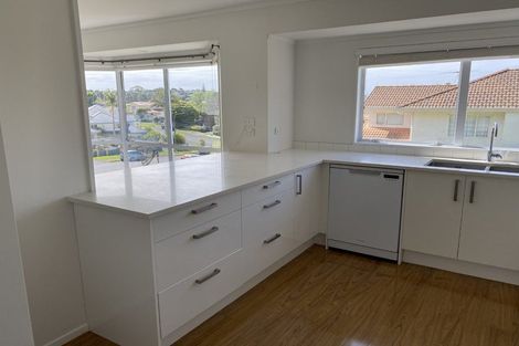 Photo of property in 12 Alice Place, Hillcrest, Auckland, 0627