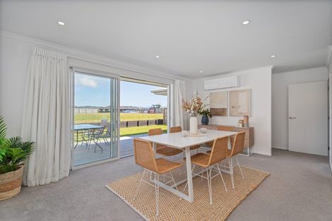 Photo of property in 263 Kupe Drive, Whitianga, 3510