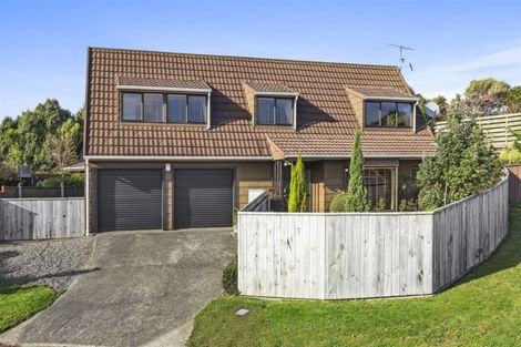 Photo of property in 13 James Cook Drive, Whitby, Porirua, 5024