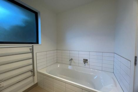 Photo of property in 11c Mangos Place, Pakuranga, Auckland, 2010