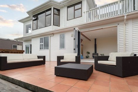 Photo of property in 21 Thornley Street, Titahi Bay, Porirua, 5022