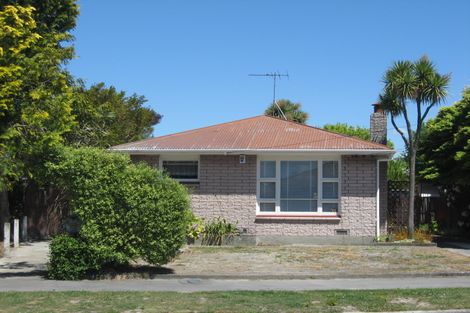 Photo of property in 8 Mooray Avenue, Bishopdale, Christchurch, 8053