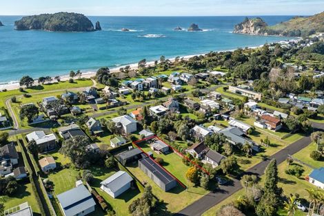 Photo of property in 21 Dawn Avenue, Hahei, Whitianga, 3591