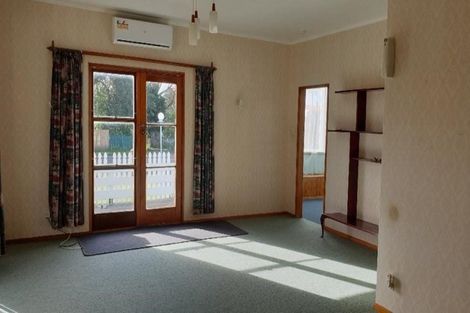 Photo of property in 203 Egmont Street, Patea, 4520