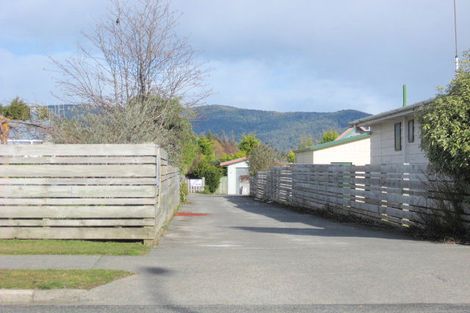 Photo of property in 10d Pop Andrew Drive, Te Anau, 9600