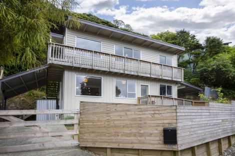 Photo of property in 2 Kenef Road, Paremata, Porirua, 5024